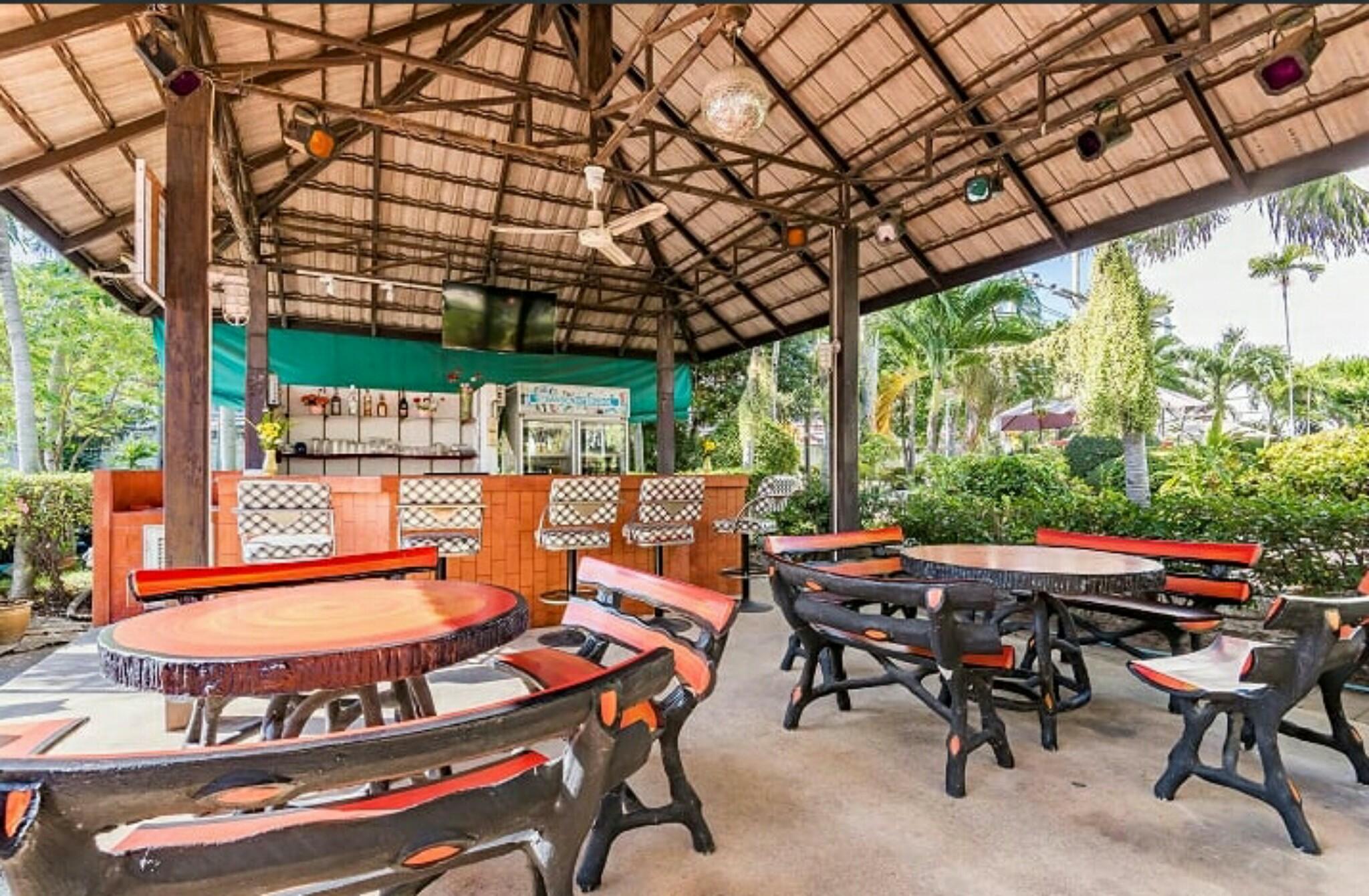 Hotel Romeo Palace Pattaya Zewnętrze zdjęcie
